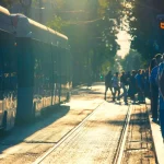 TransJakarta: Bagaimana Sistem Bus Cepat Jakarta Mengubah Wajah Kota dan Hidup Kita Sehari-Hari