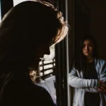 Mengapa Kesehatan Mental di Era Digital Membutuhkan Pendekatan yang Lebih dari Hanya 'Self-Care'