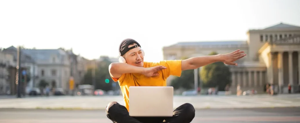 Bukan Sekadar Hiburan, Begini Cara Konten Digital Memengaruhi Rutinitas Banyak Orang